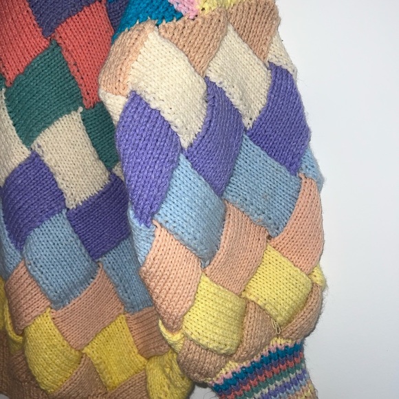 VINTAGE COLORFUL SWEATER - Picture 9 of 14